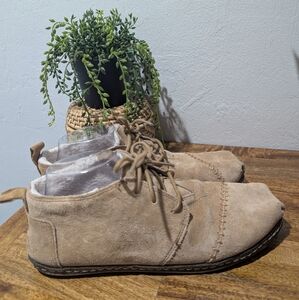 Toms Womens Suede Tan Brown Bootie Boots 10 Fur‎ Lined
